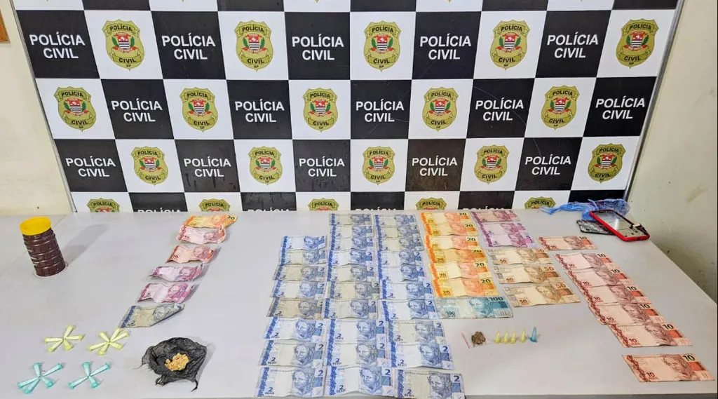 Polícia apreende dois adolescentes, drogas e dinheiro em Igaraçu