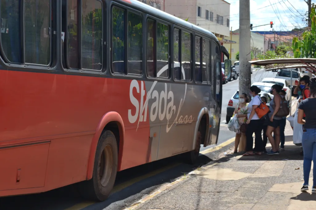 Prefeitura notifica Rápido Cekat sobre cumprimento de contrato