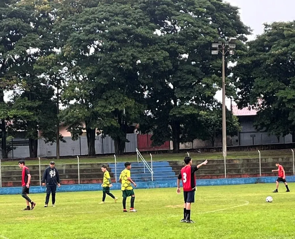 Escolinha de Barra Bonita empata jogo-treino com o XV de Jaú no estádio Renatinho