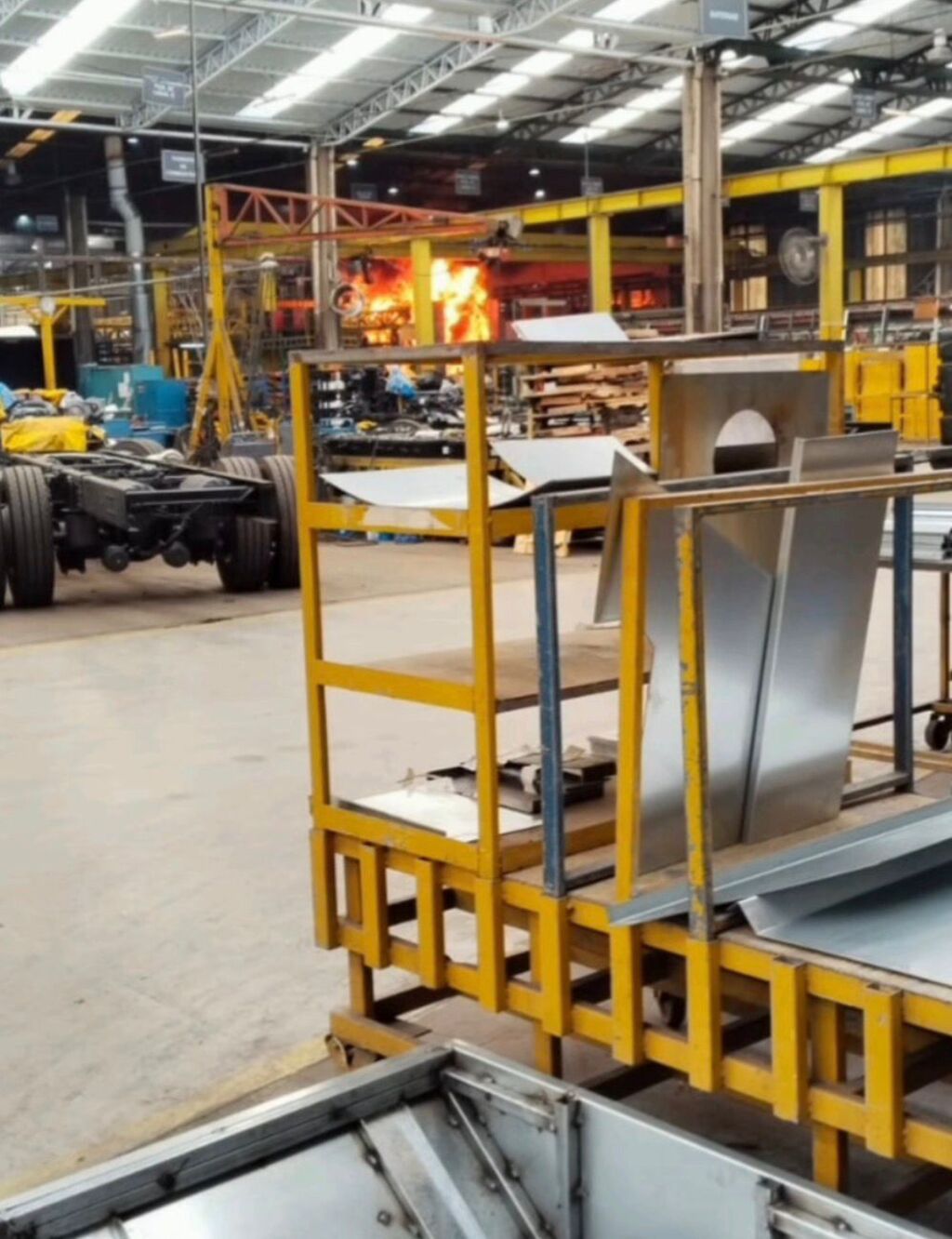 Fogo na fábrica da Caio em Botucatu começou na cabine de pintura